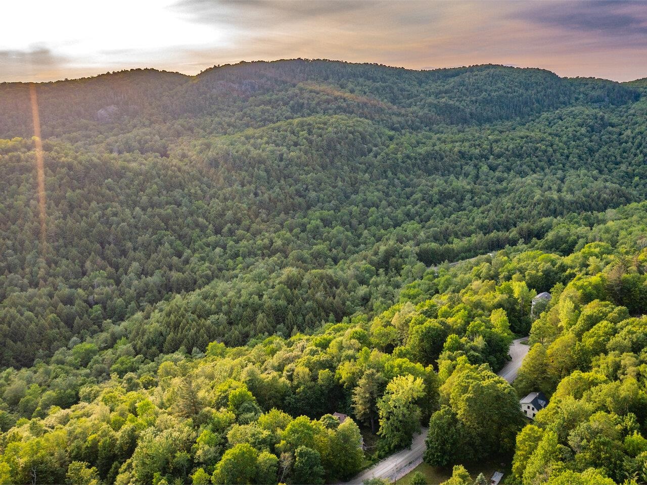 1389 Notch Road