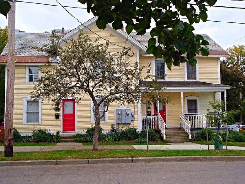 139 Maple, Unit 2