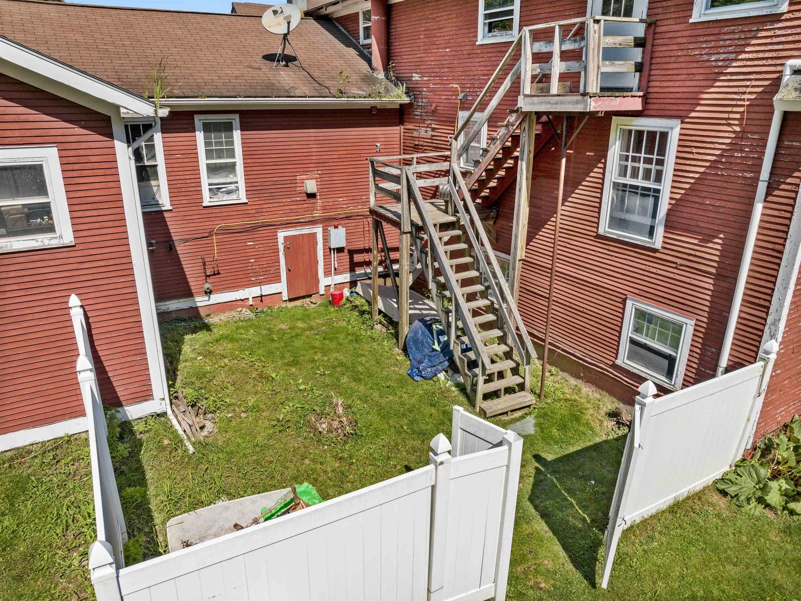 14 Barrows Road
