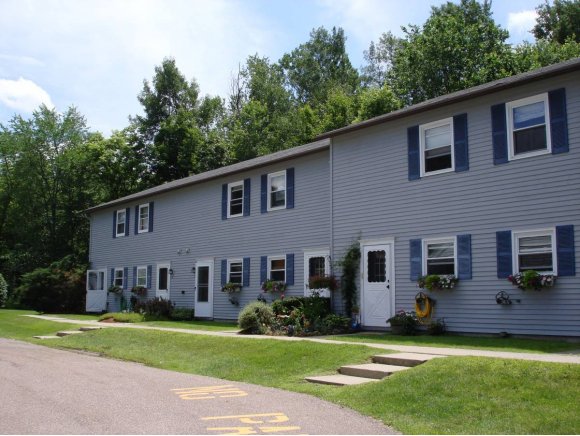14 Densmore Dr, Unit 14