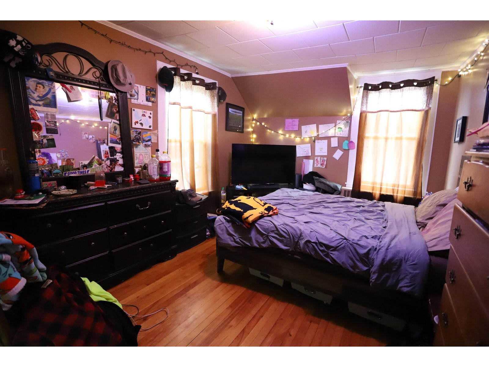 2F - Bedroom