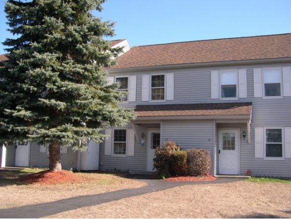 14 Gilbert Sq, Unit 14