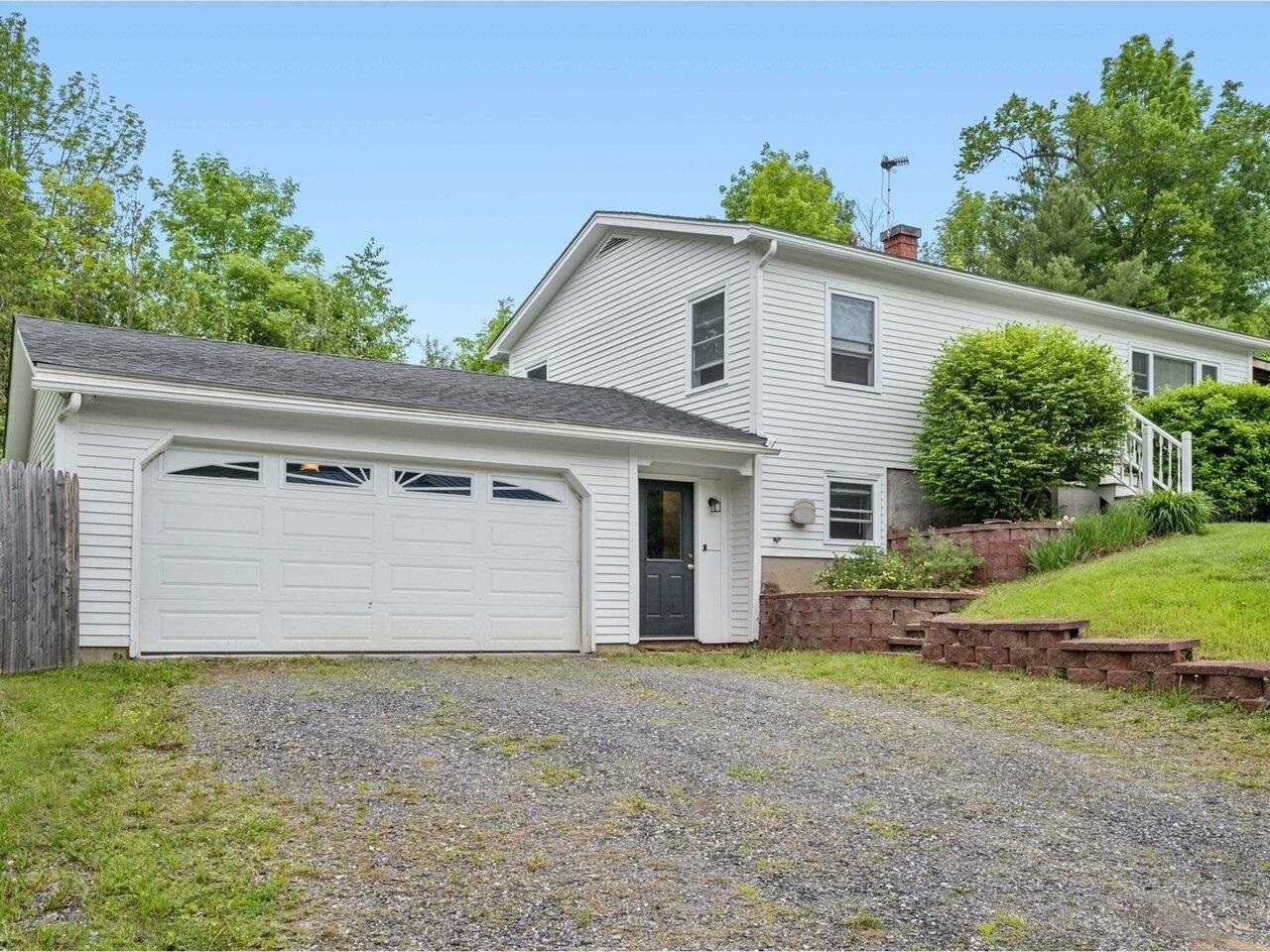 14 Lague Lane