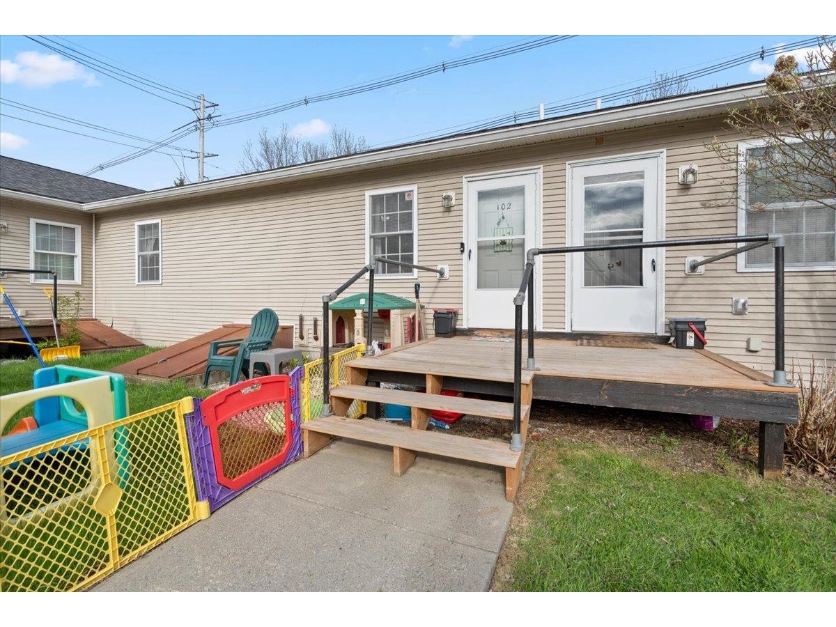 14 Ritchie Avenue, Unit 102