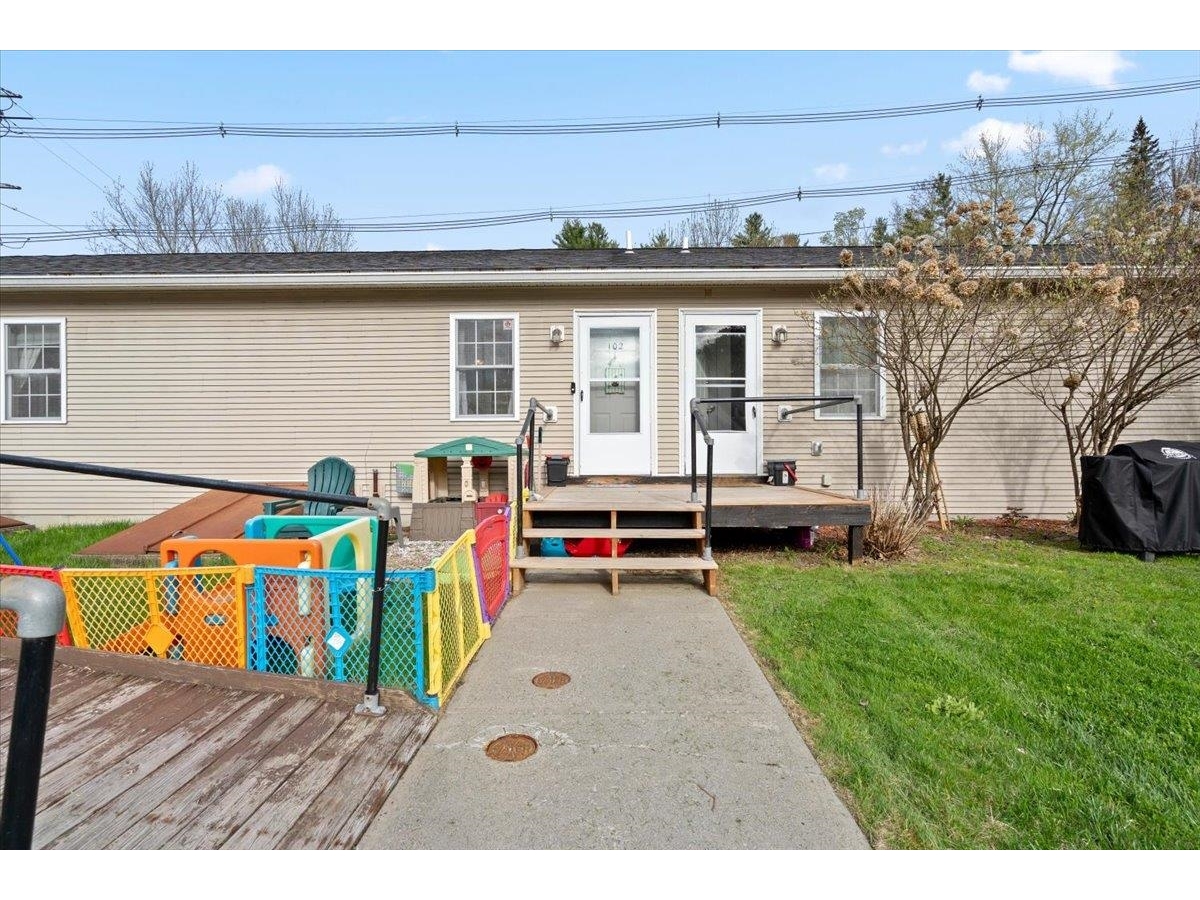 14 Ritchie Avenue, Unit 102