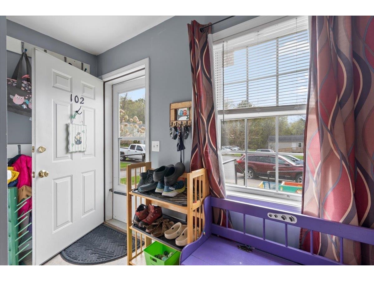14 Ritchie Avenue, Unit 102