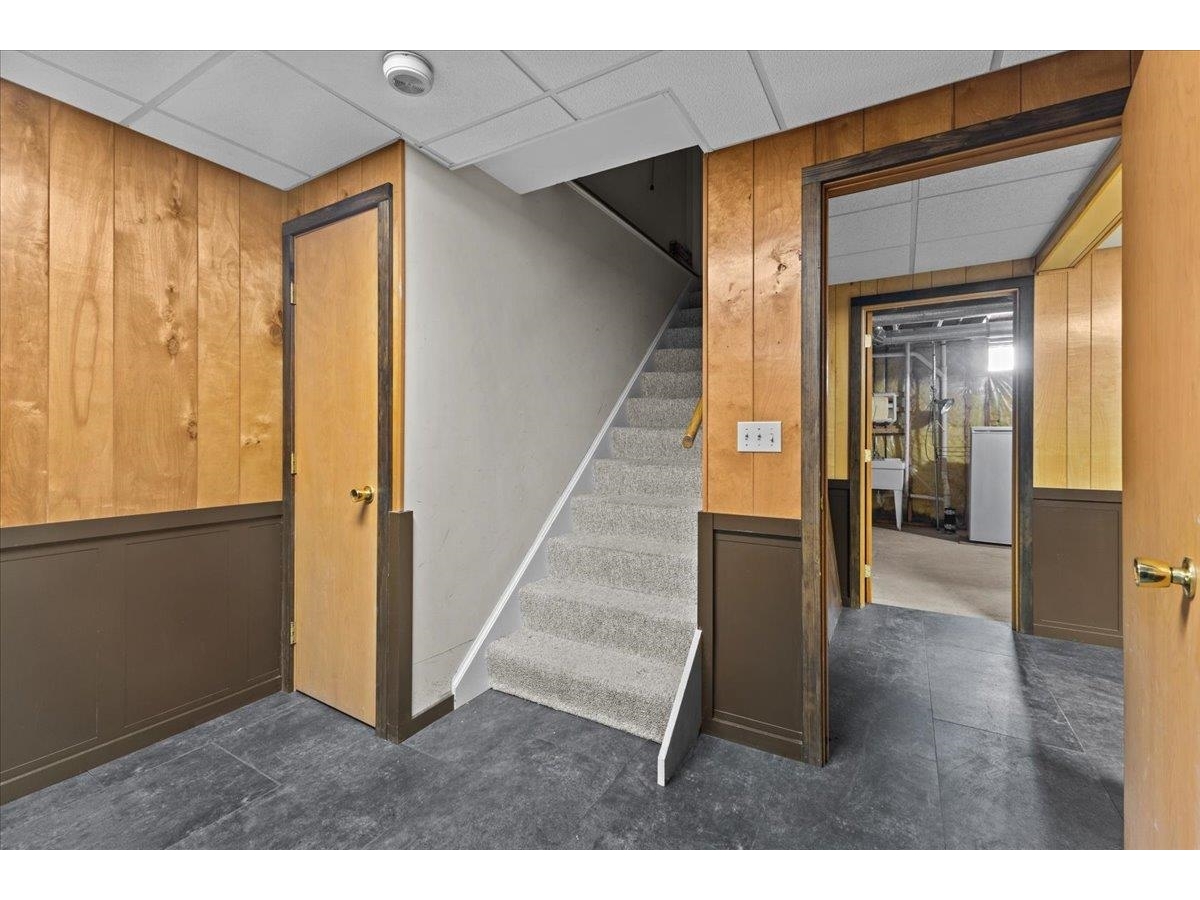 14 Spruce Lane