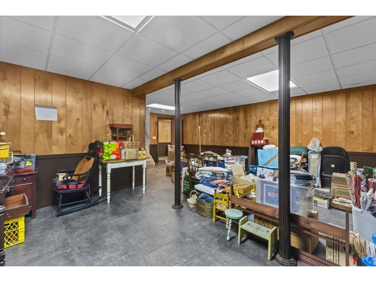 14 Spruce Lane