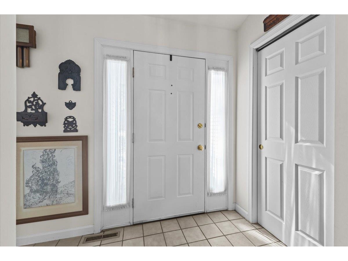14 Spruce Lane