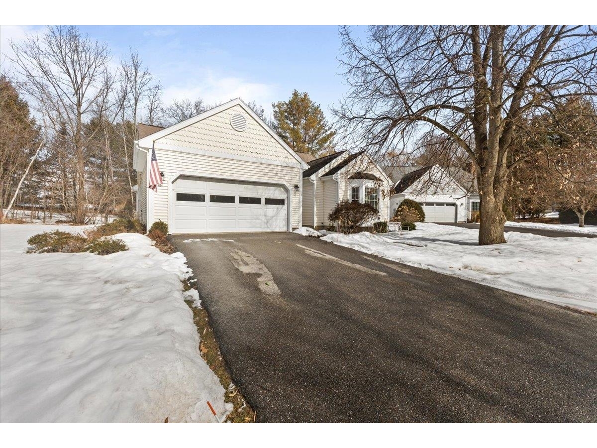 14 Spruce Lane