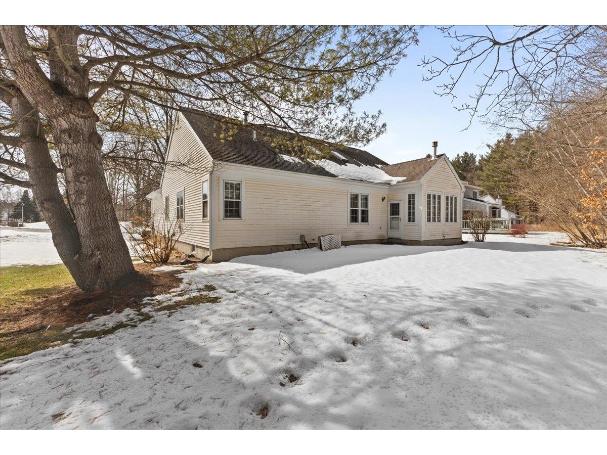 14 Spruce Lane