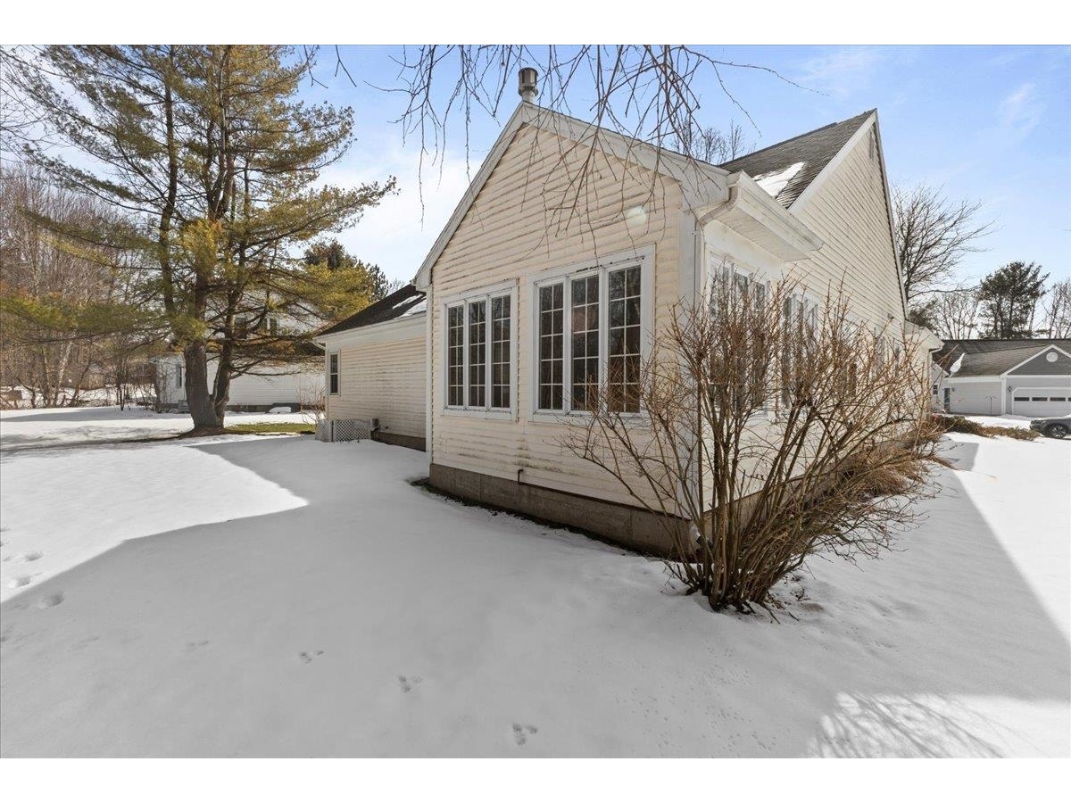 14 Spruce Lane