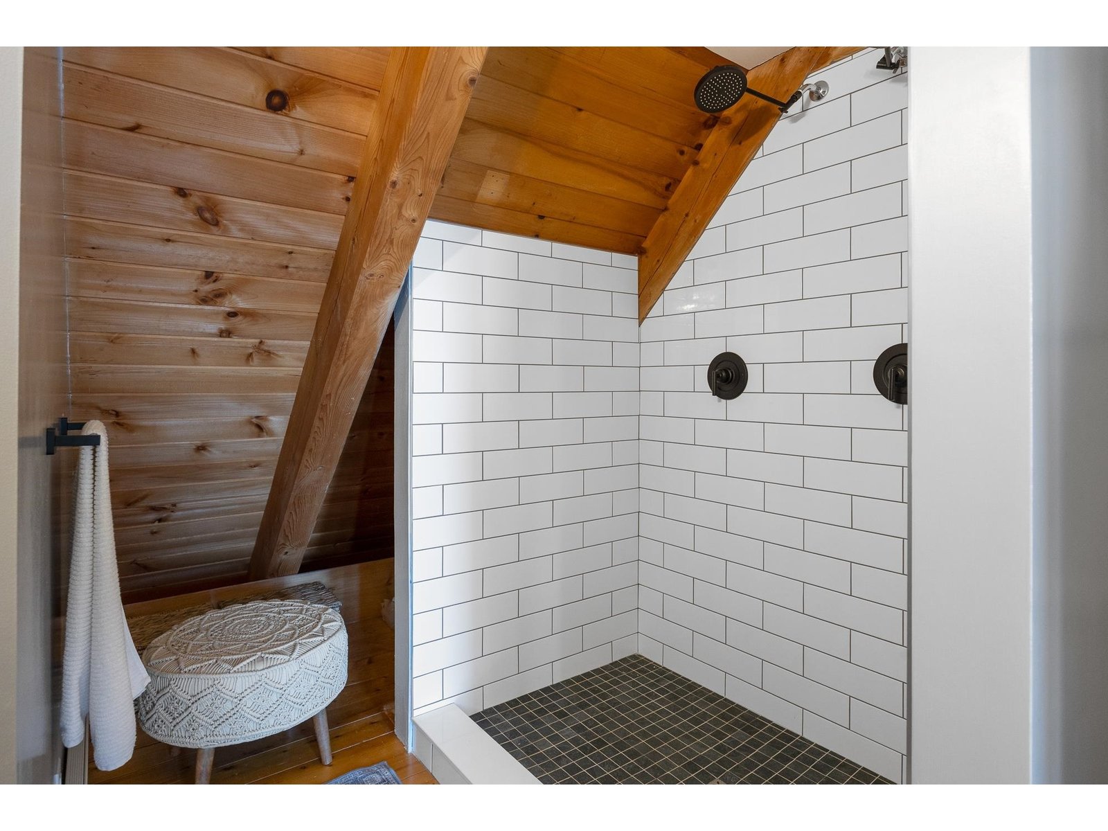 Custom 5' tile shower in new family bath