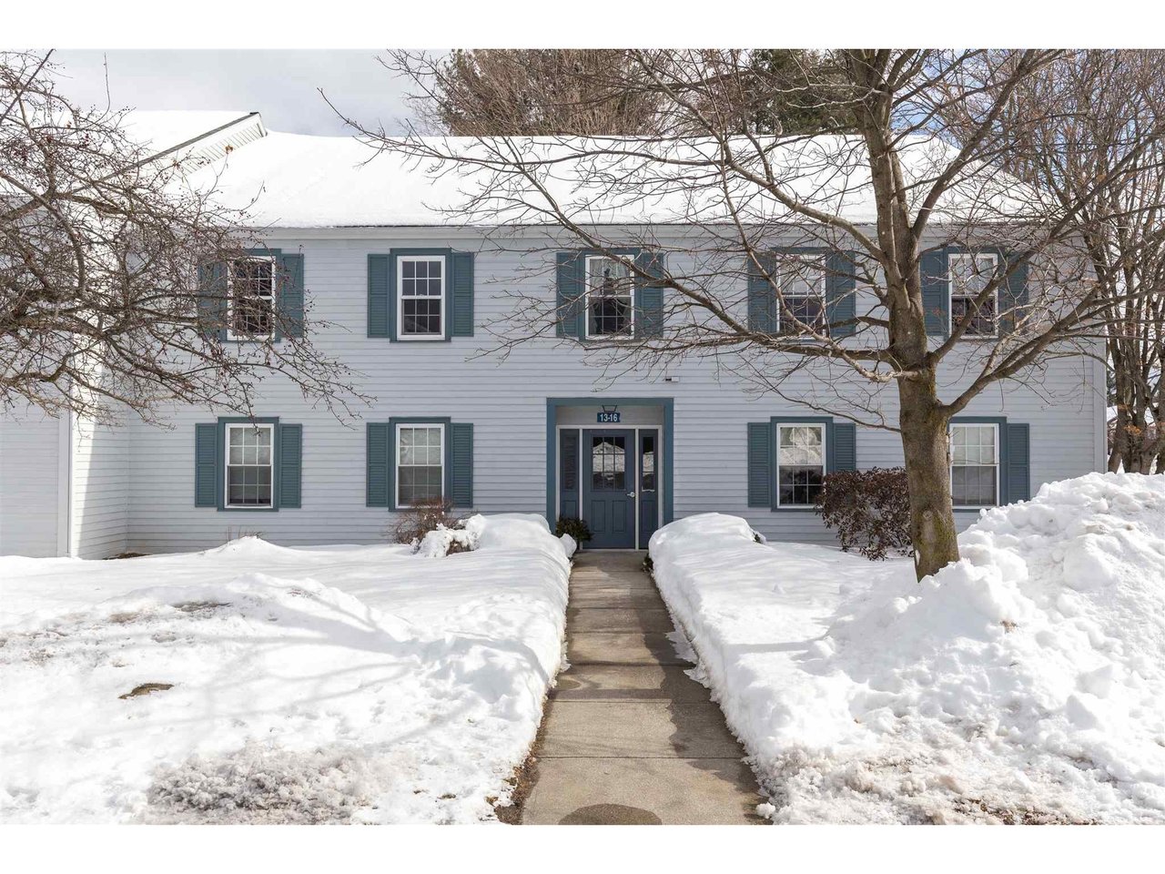 14 Twin Oaks Terrace