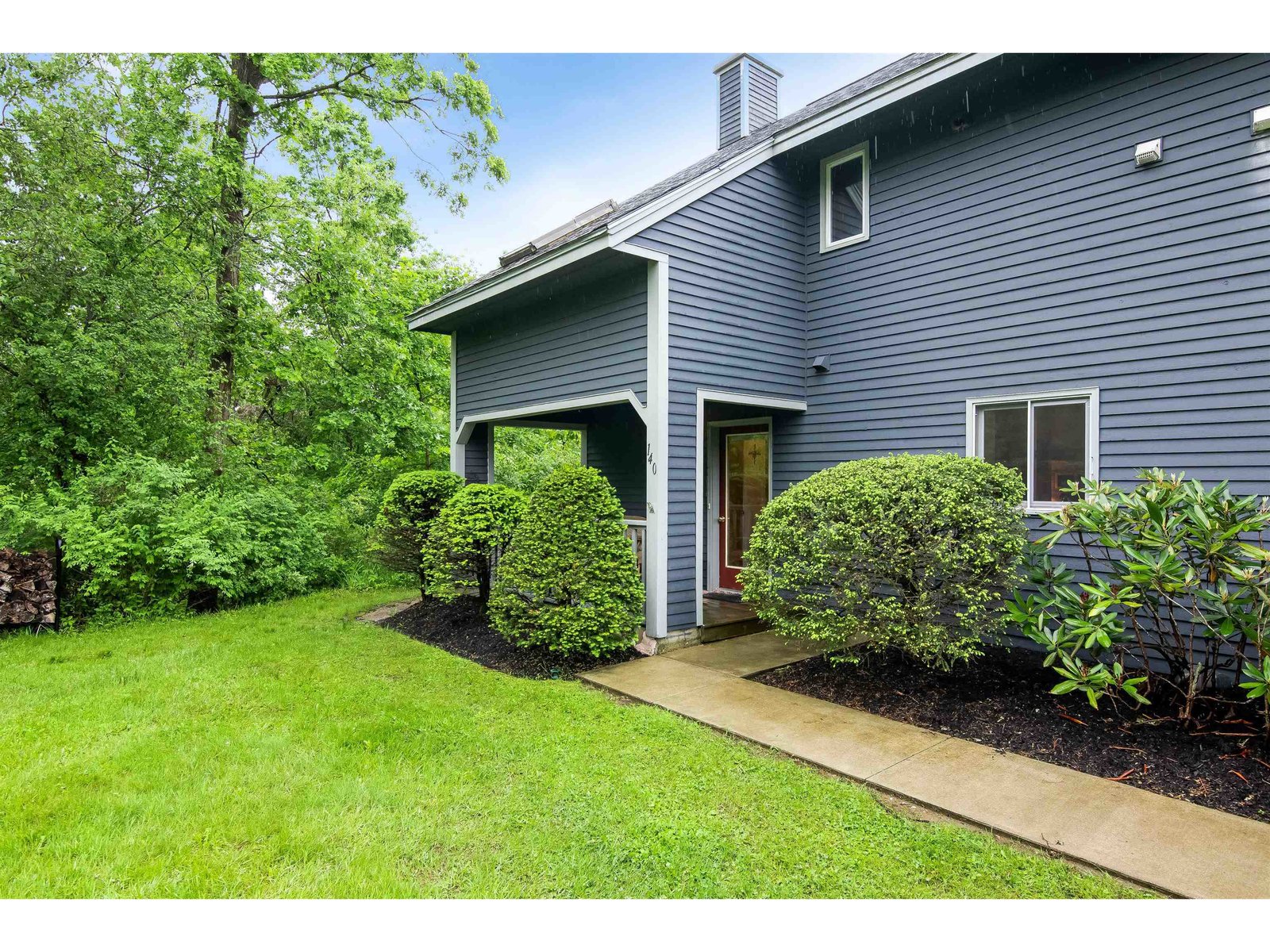 140 Creekside Drive