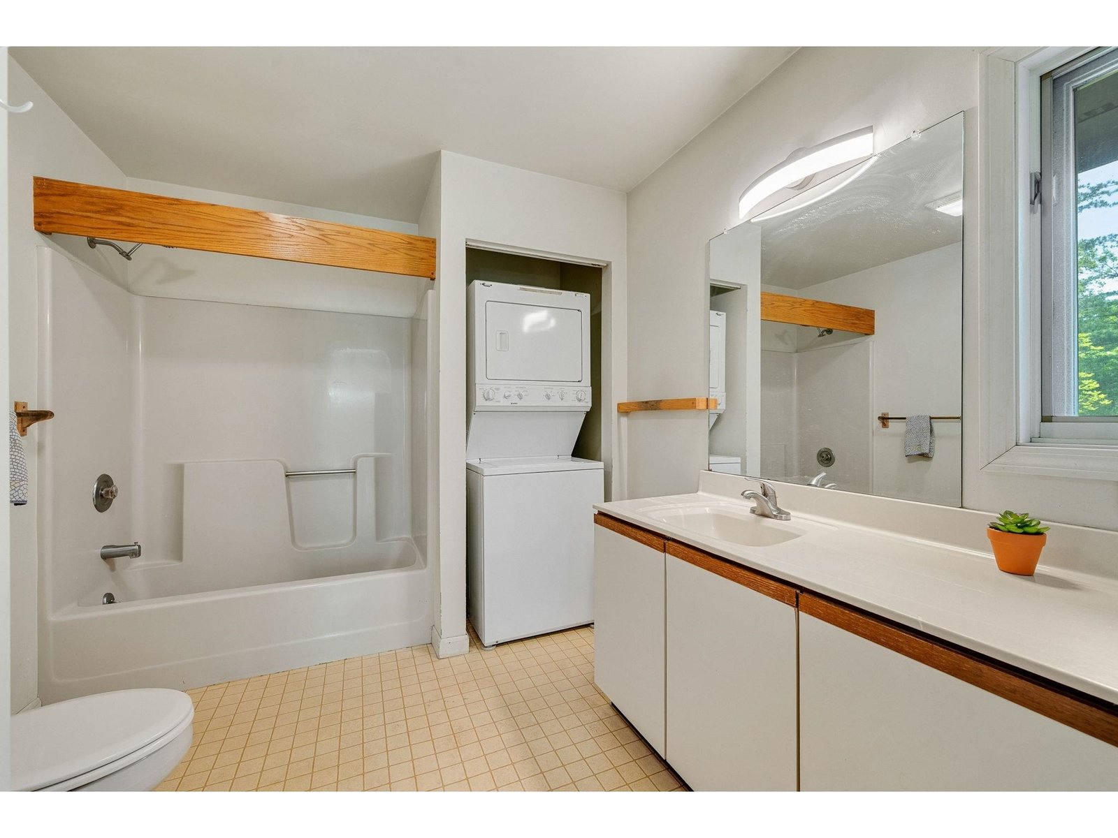 140 Creekside Drive, Unit unit 5