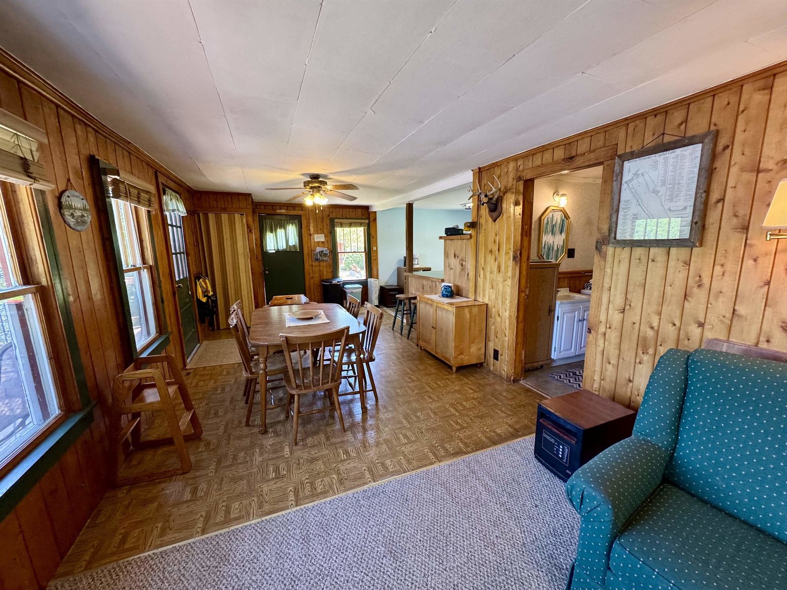 140 Lakeside Lane