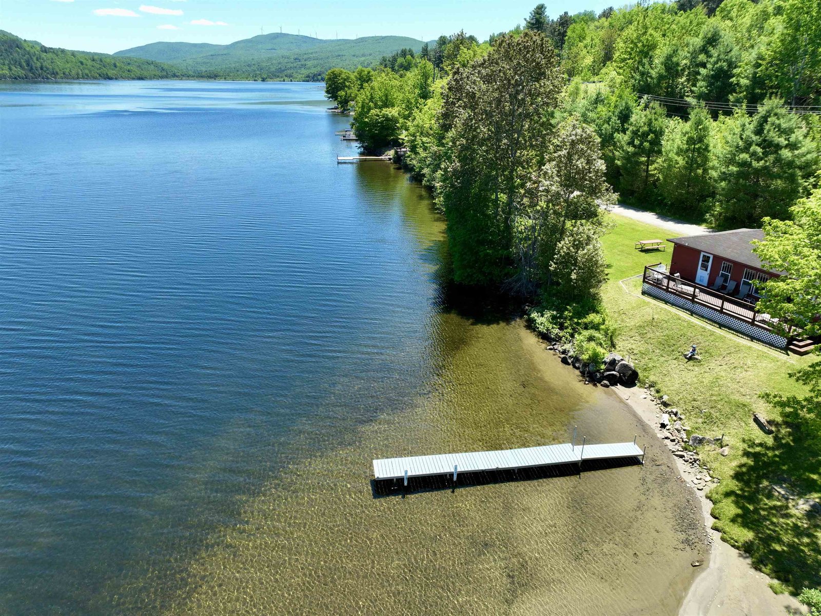140 Lakeside Lane