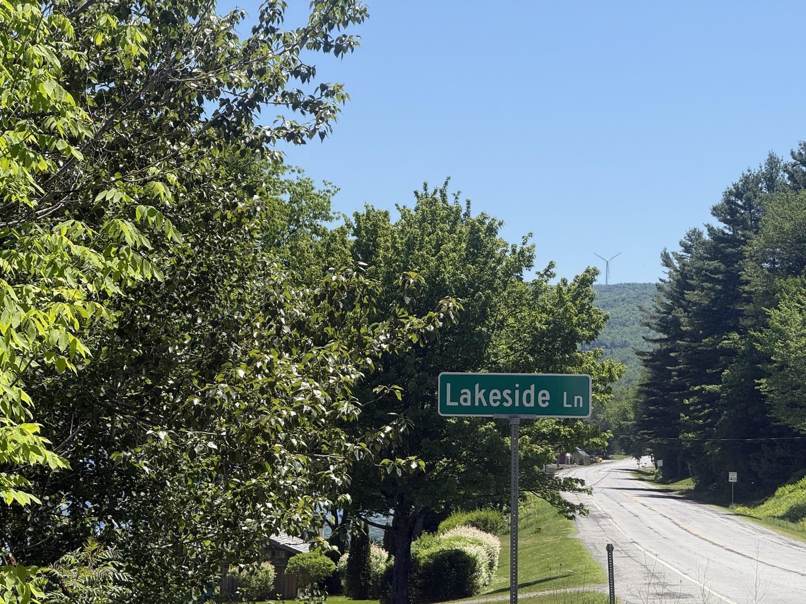140 Lakeside Lane