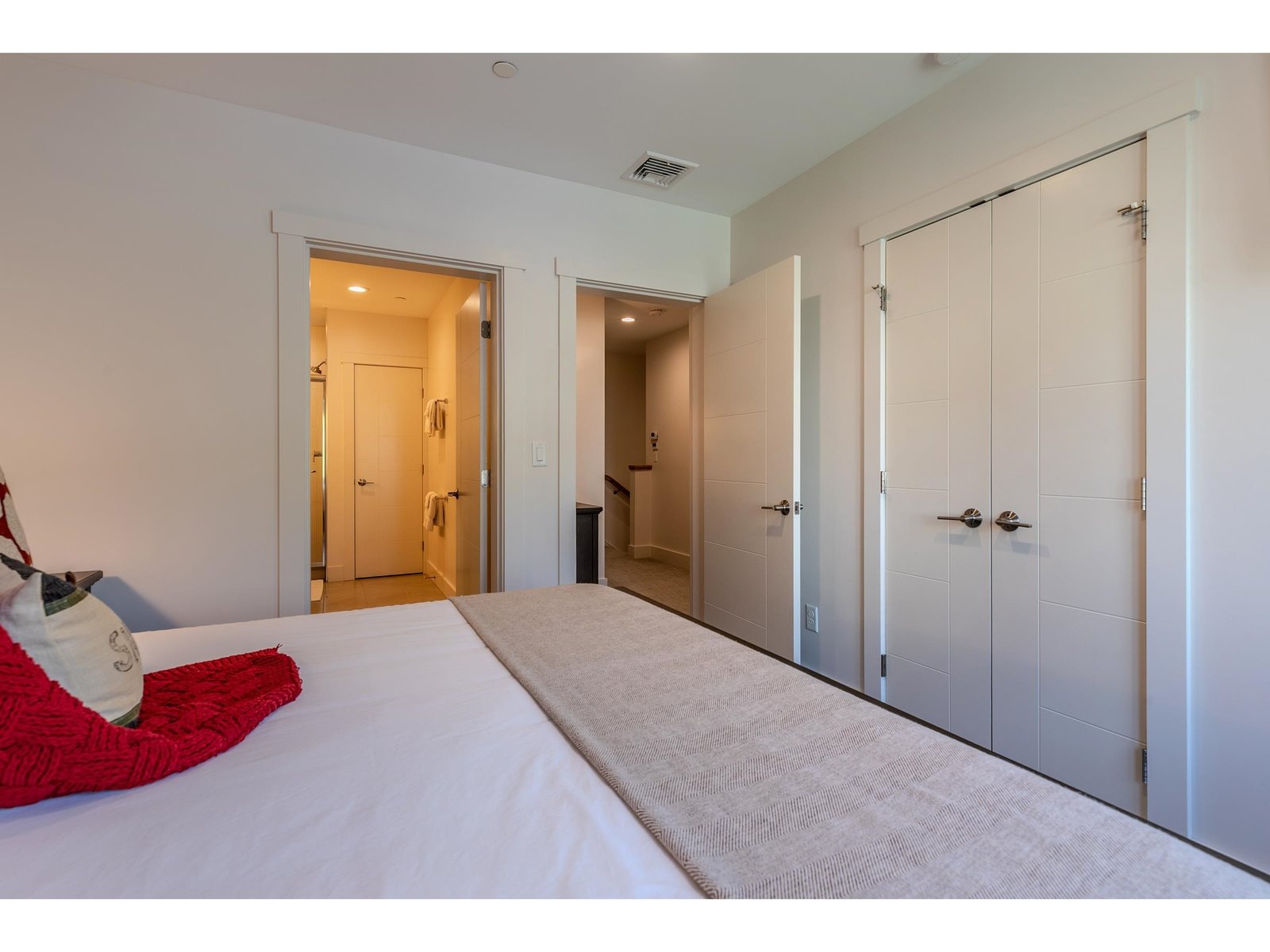 140 Lodge Road, Unit 3