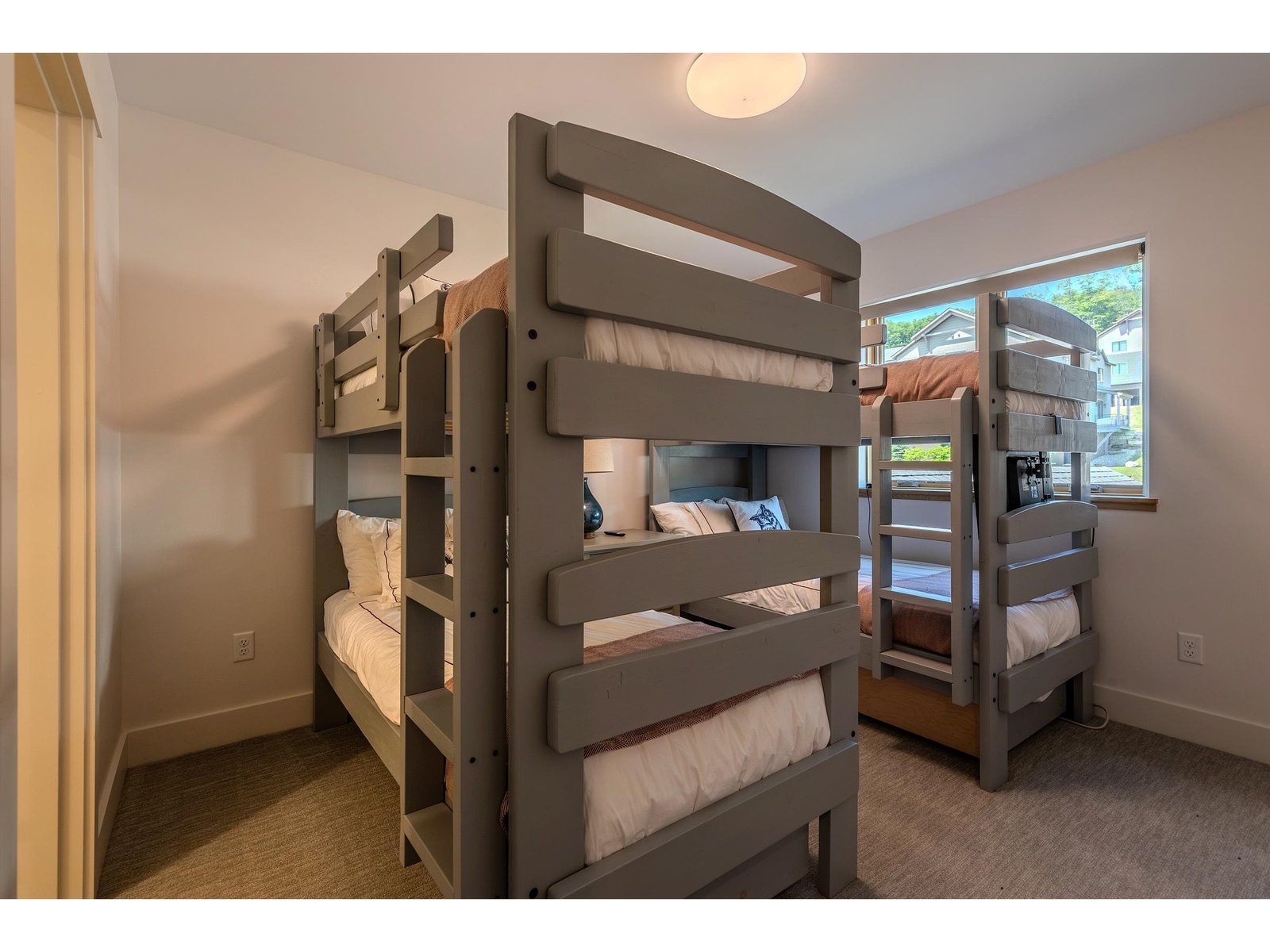 Bunk bedroom