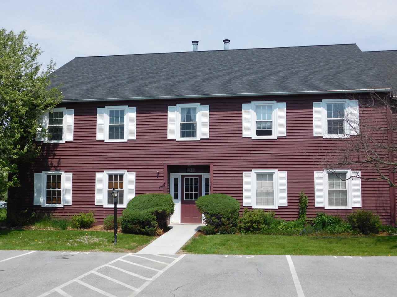 140 North Twin Oaks Terrace, Unit 140