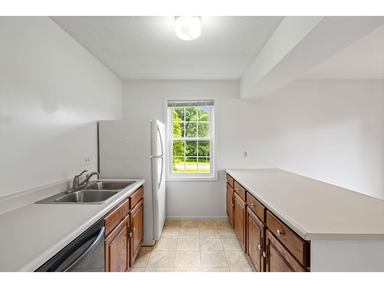140 North Twin Oaks Terrace