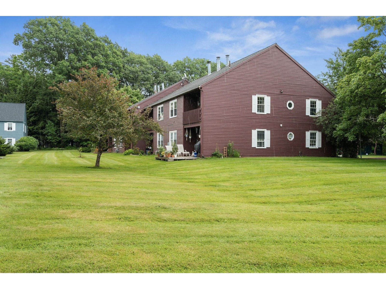 140 North Twin Oaks Terrace