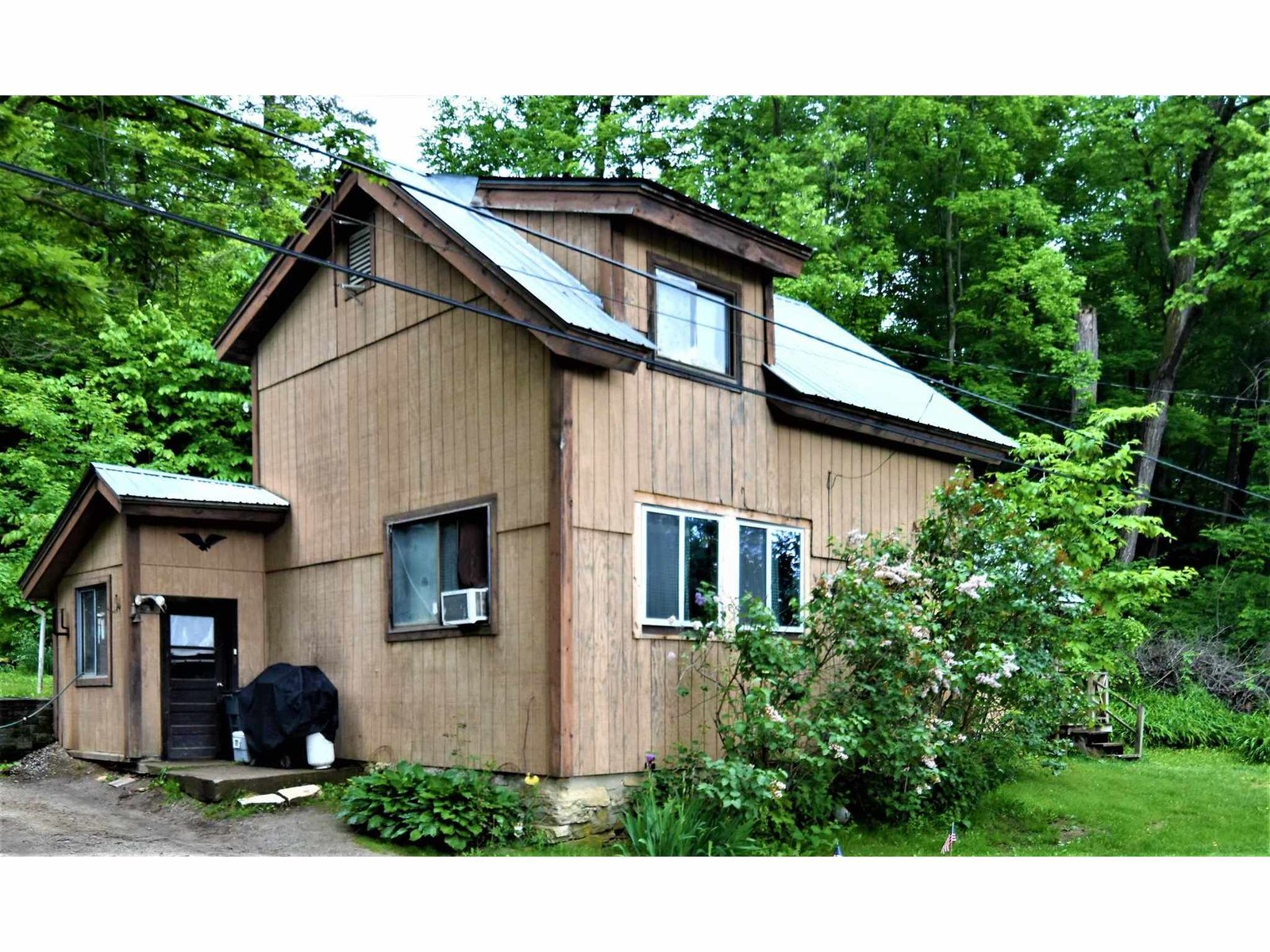 1405 Delorm Road