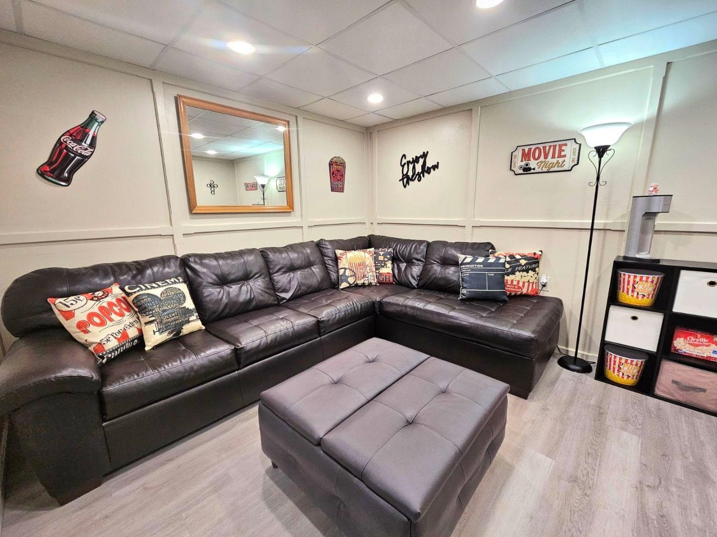 1407 Whittier Hill