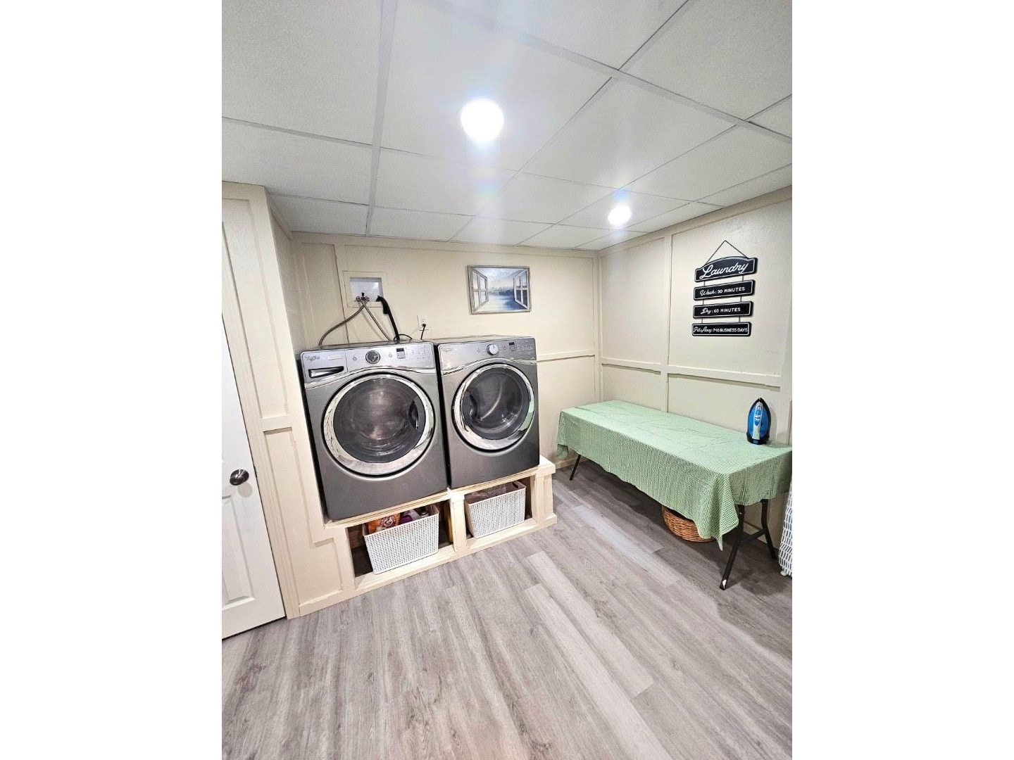 1407 Whittier Hill