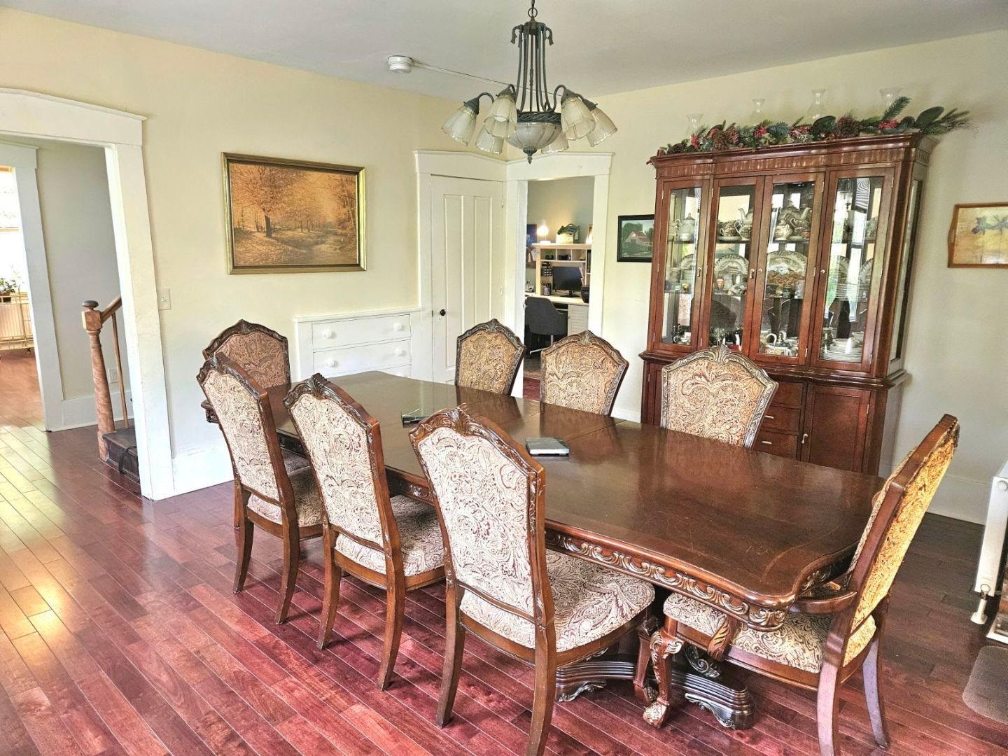 1407 Whittier Hill