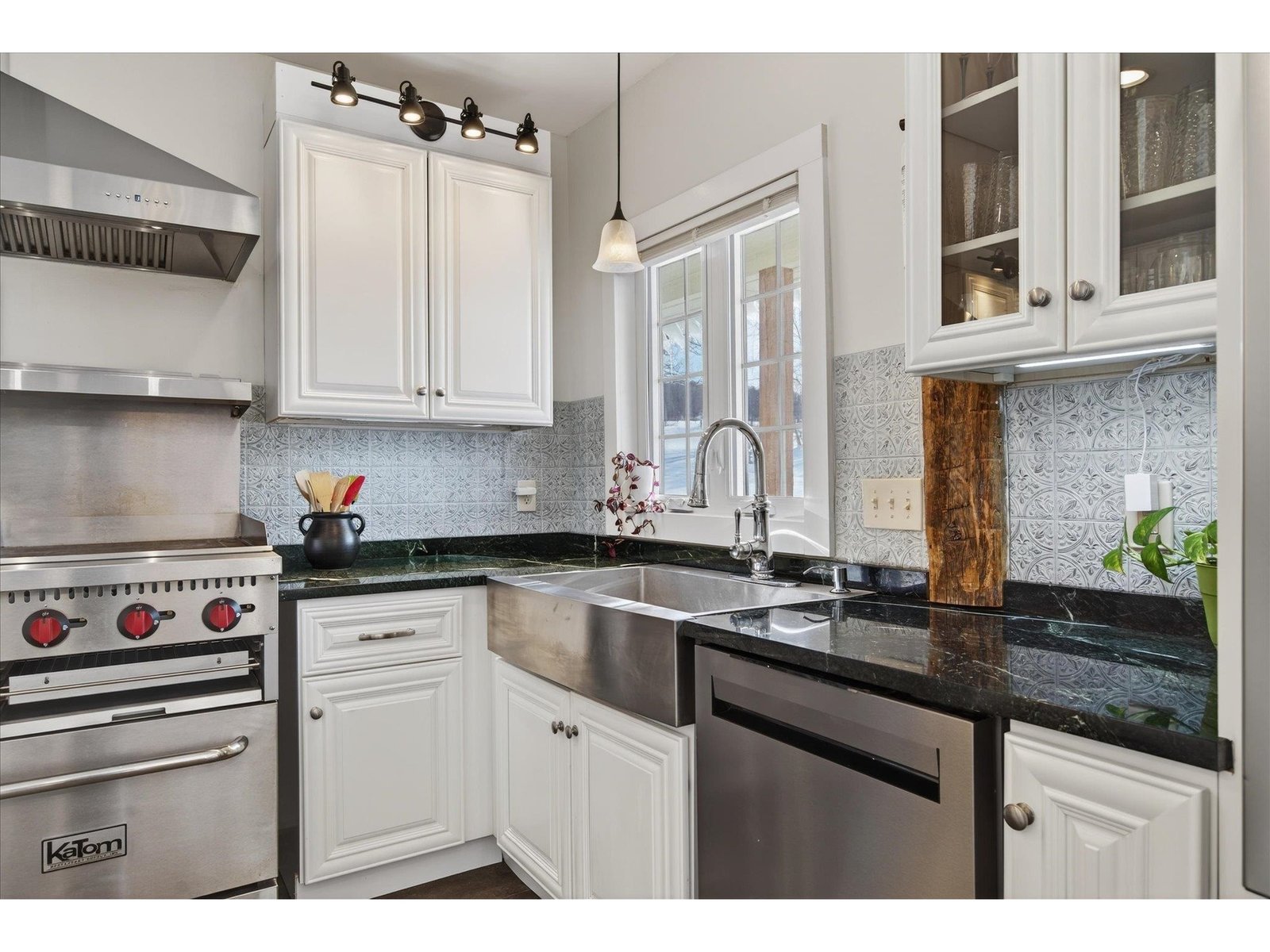 1407 Whittier Hill Road