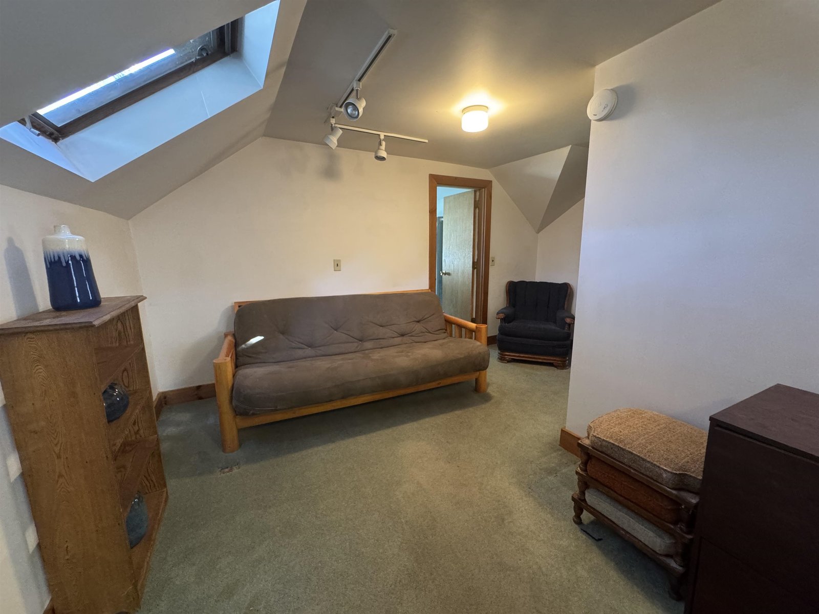 2nd story Den Area