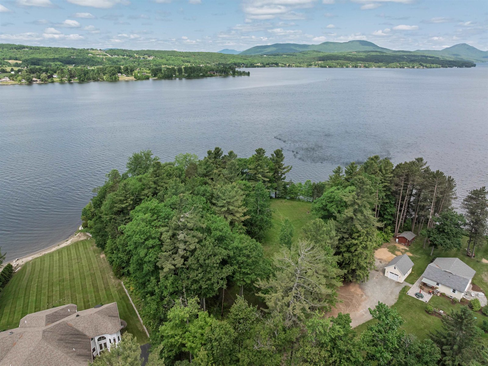 1413 Bluff Road