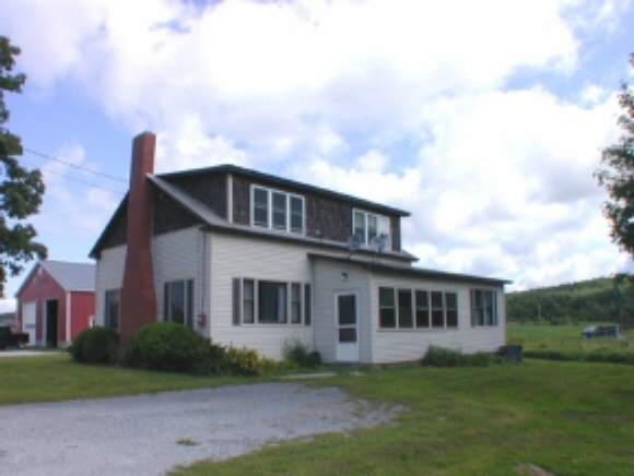 1415 Main ST