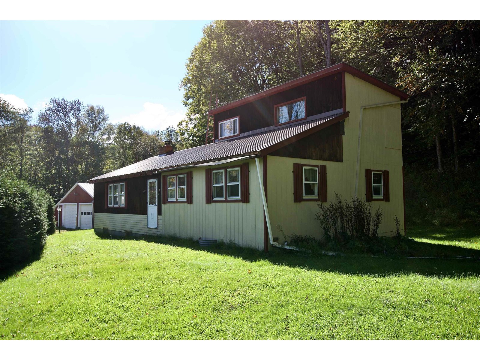 142 cedar hedge Lane