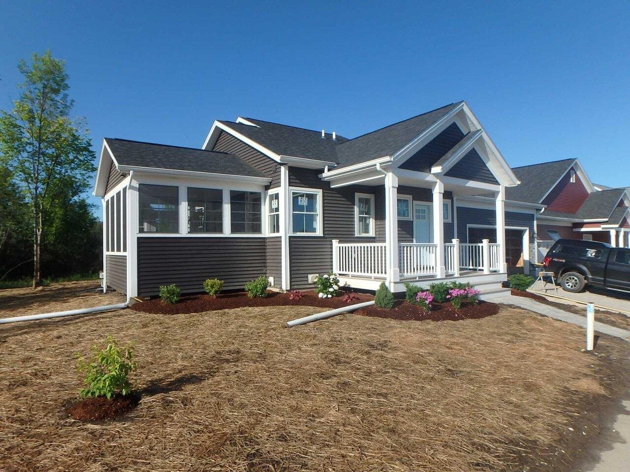 142 Midland Avenue, Unit 106