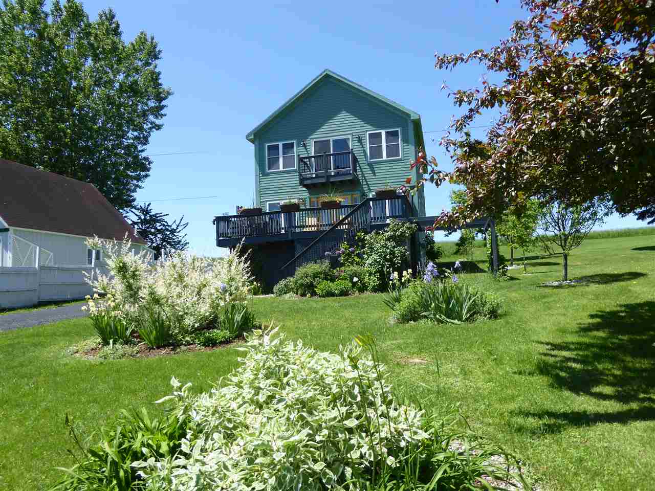 142 Poor Farm Road Alburgh, Vermont Sold in 2017