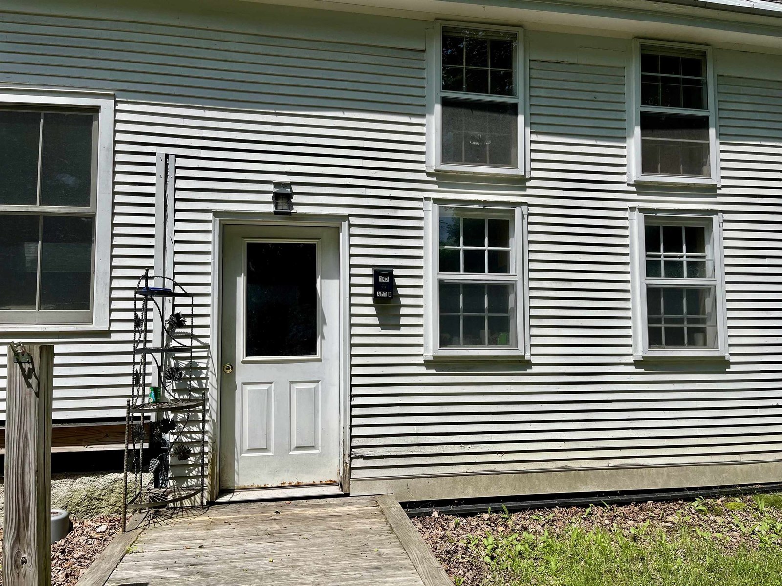 142 Vine Street