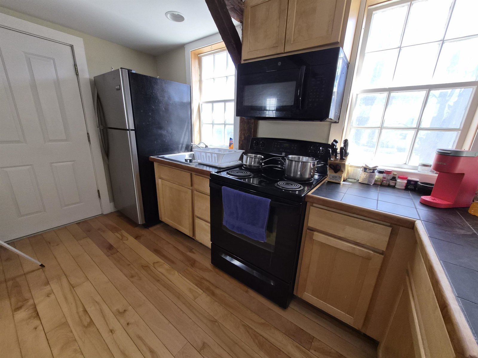 Unit B Kitchen