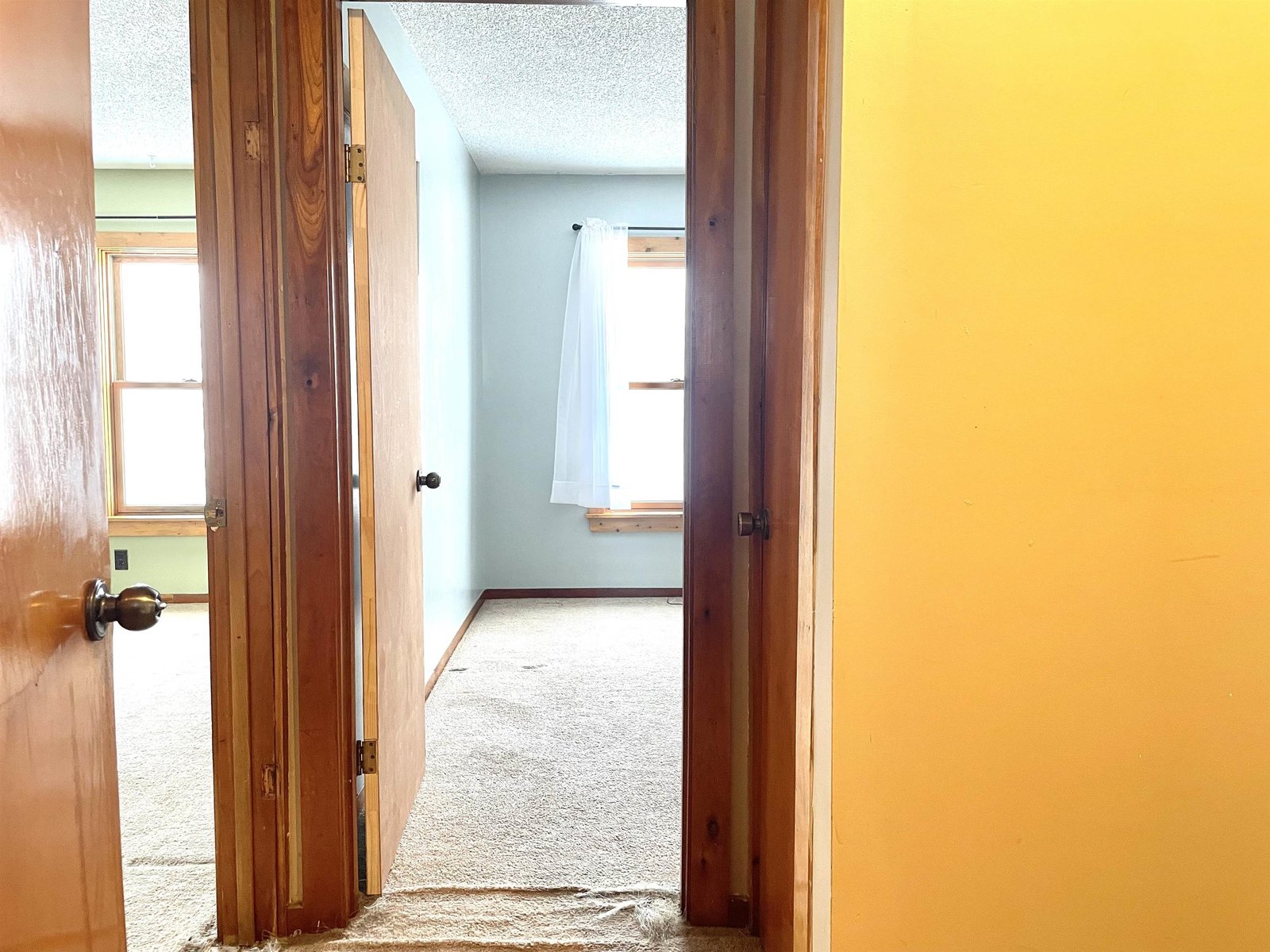 1422 Cabot Road