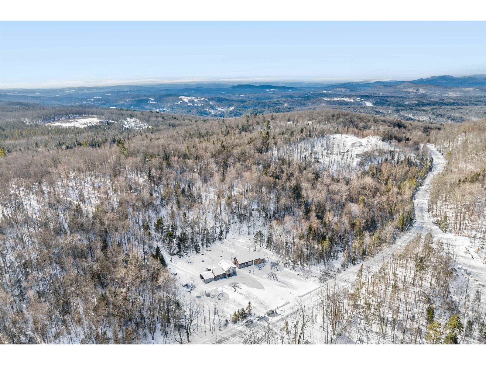1422 Cabot Road