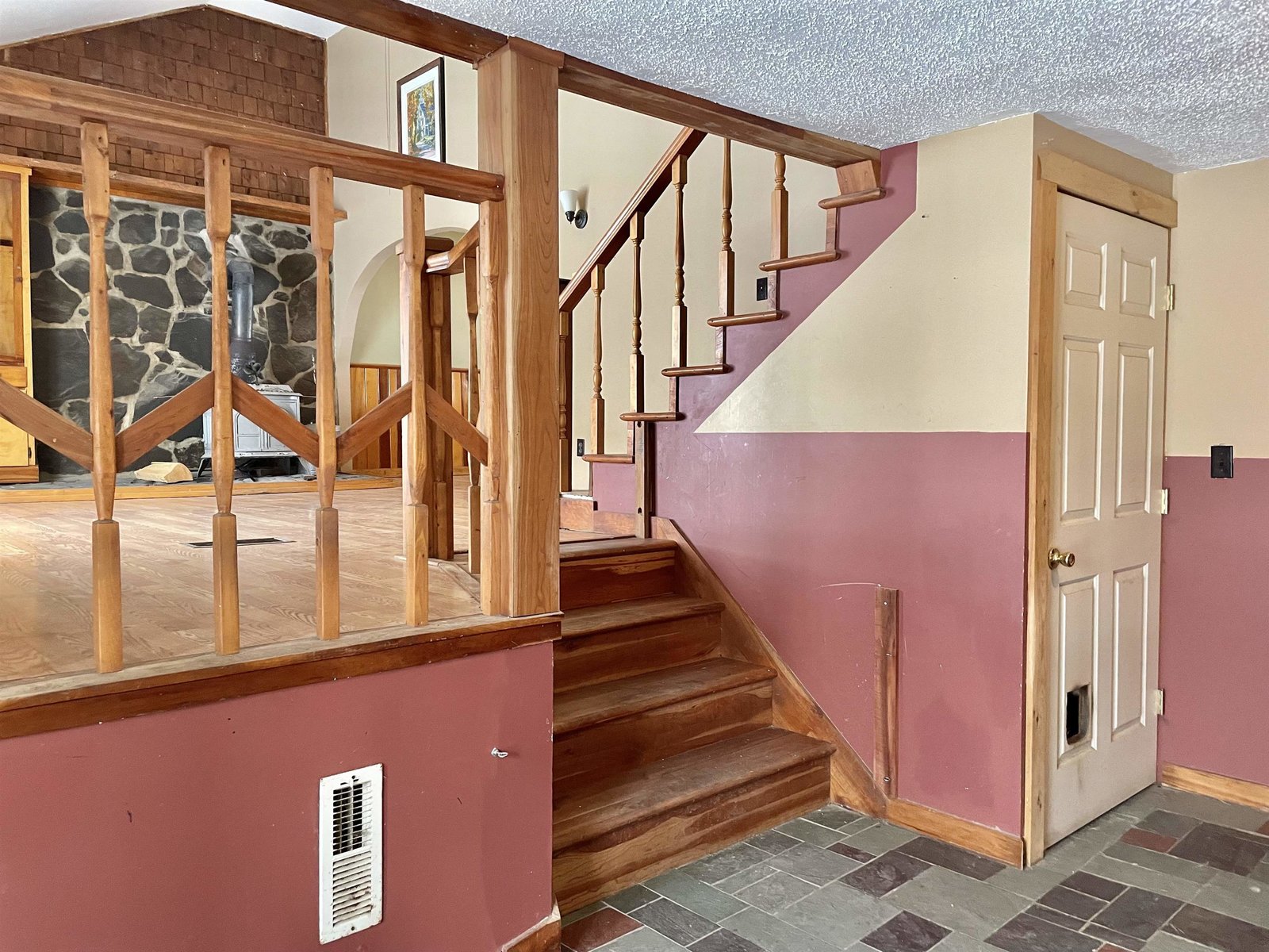1422 Cabot Road