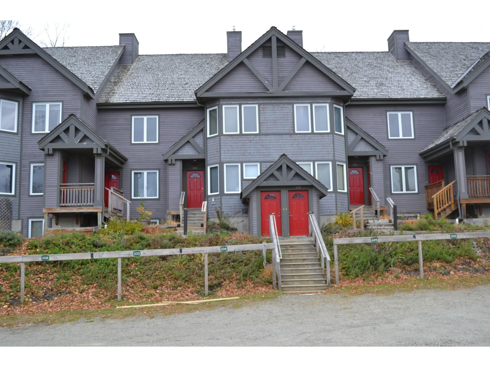 143 Bridge Road, Unit V334