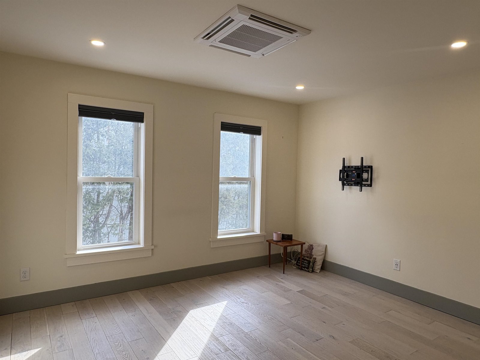 2nd Floor Primary Bedroom