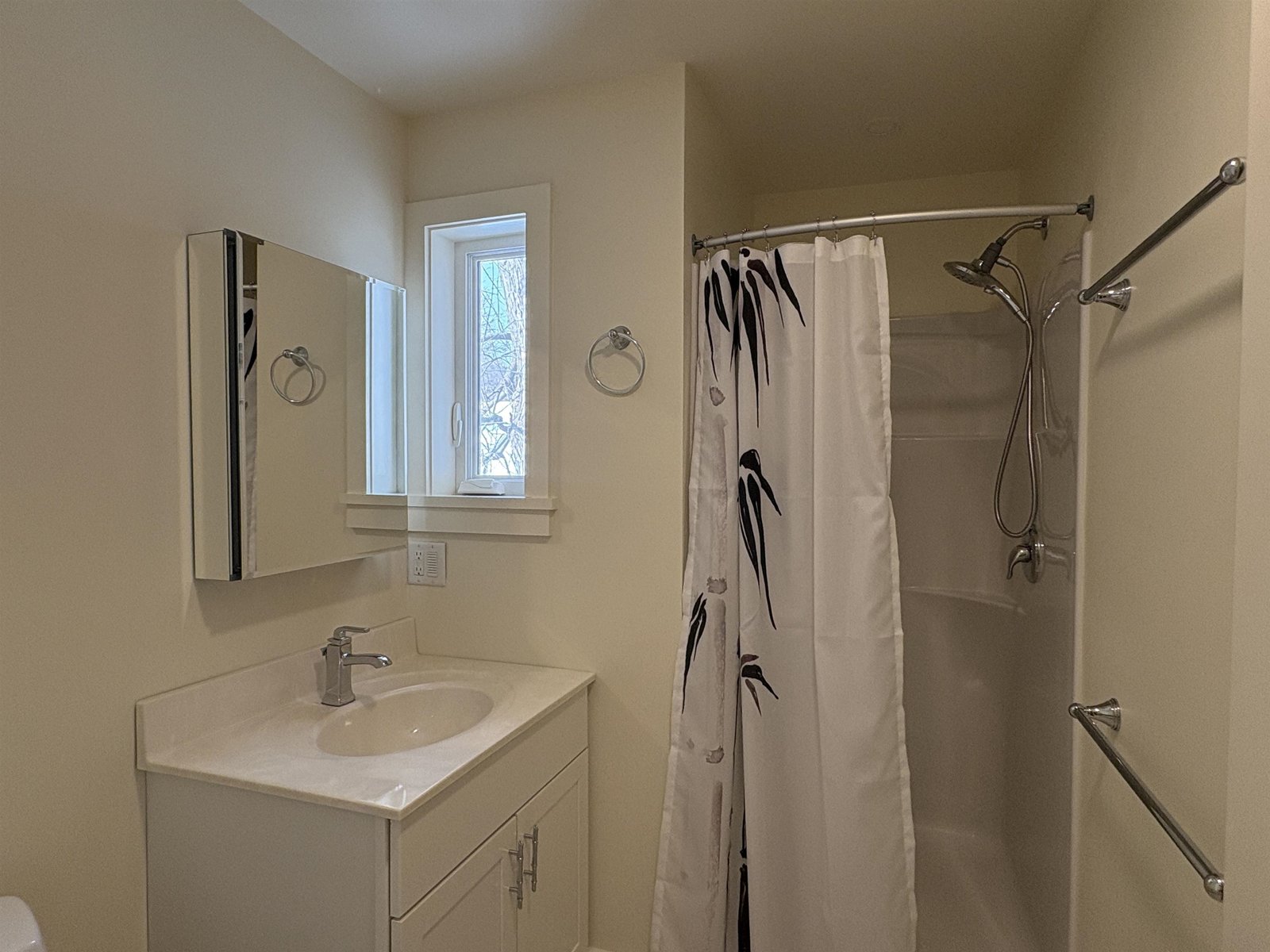 2nd Floor Guest Bath