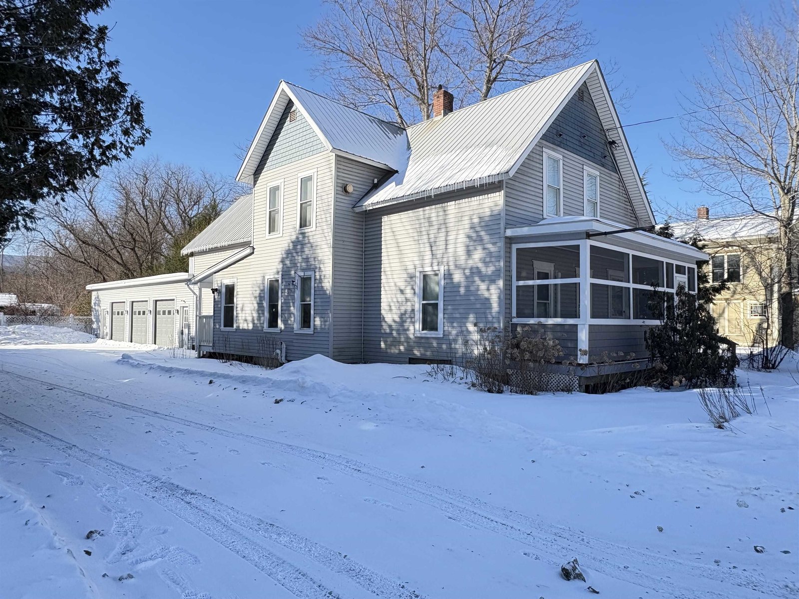 Driveway with Plenty of Parking