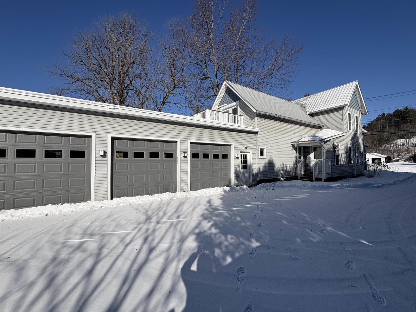 Driveway and 3 Car Garage
