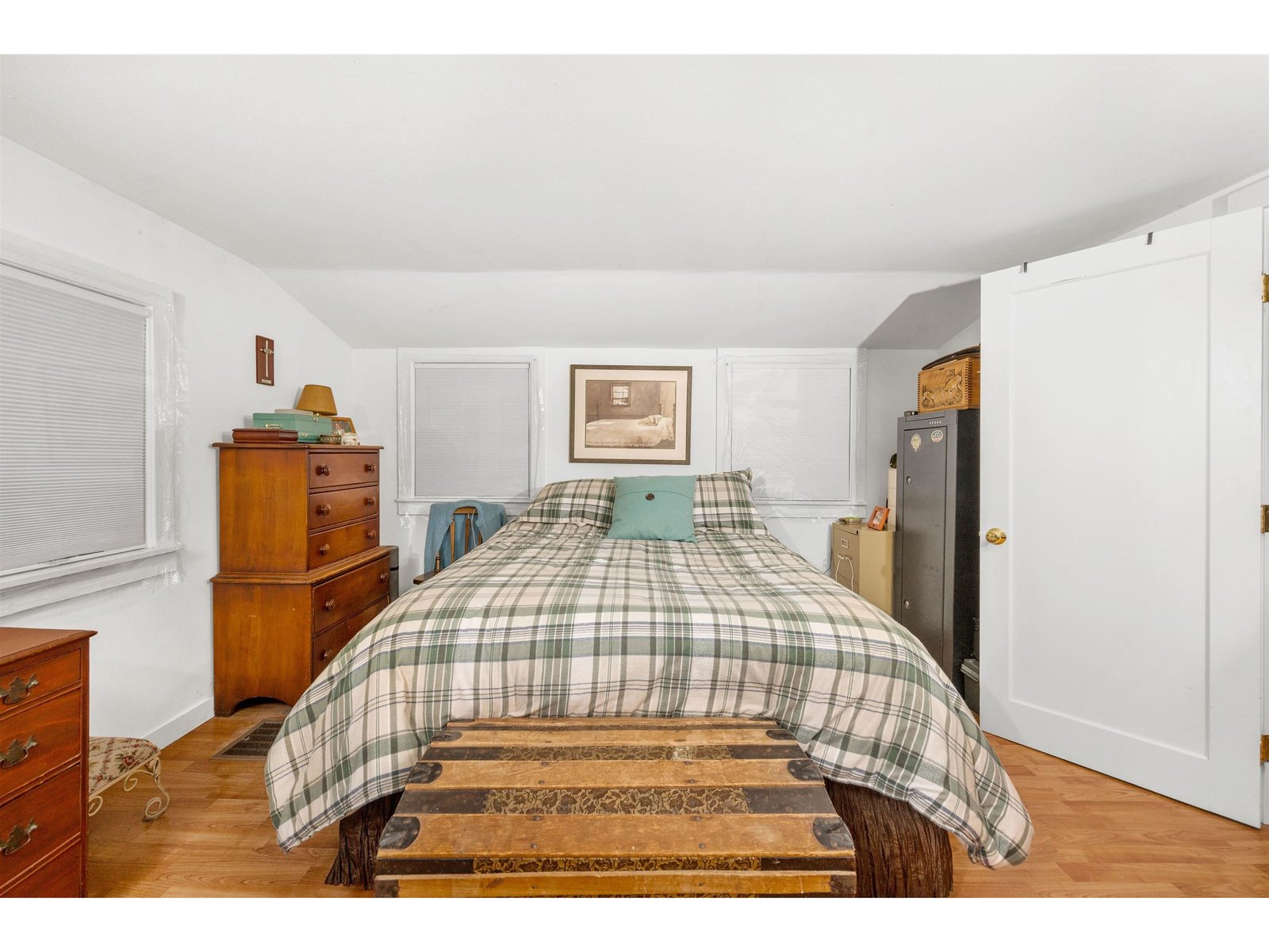 1430 Ethan Allen Highway